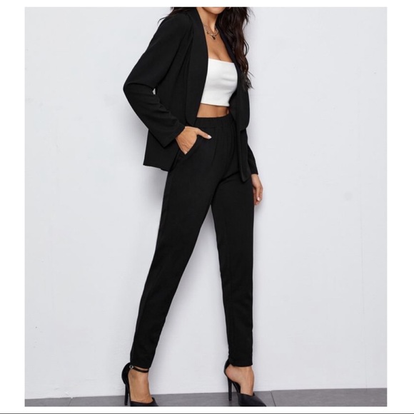 Made in Italy Stunning Chic Black Pant Suit - Picture 5 of 7